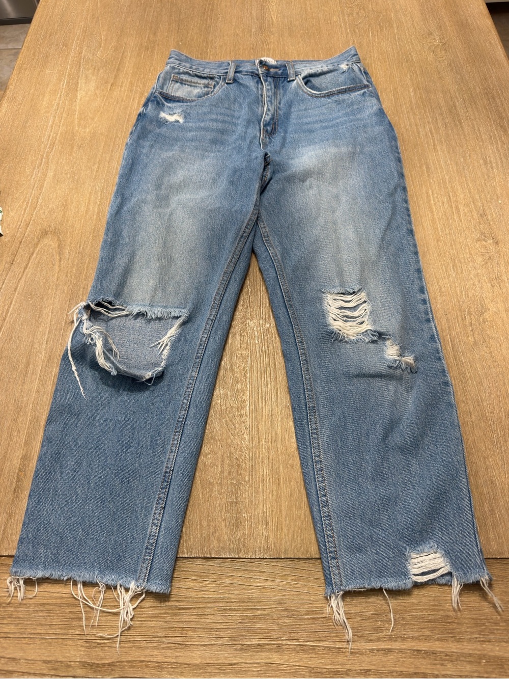 Distressed Light Blue Boyfriend Jeans for Women